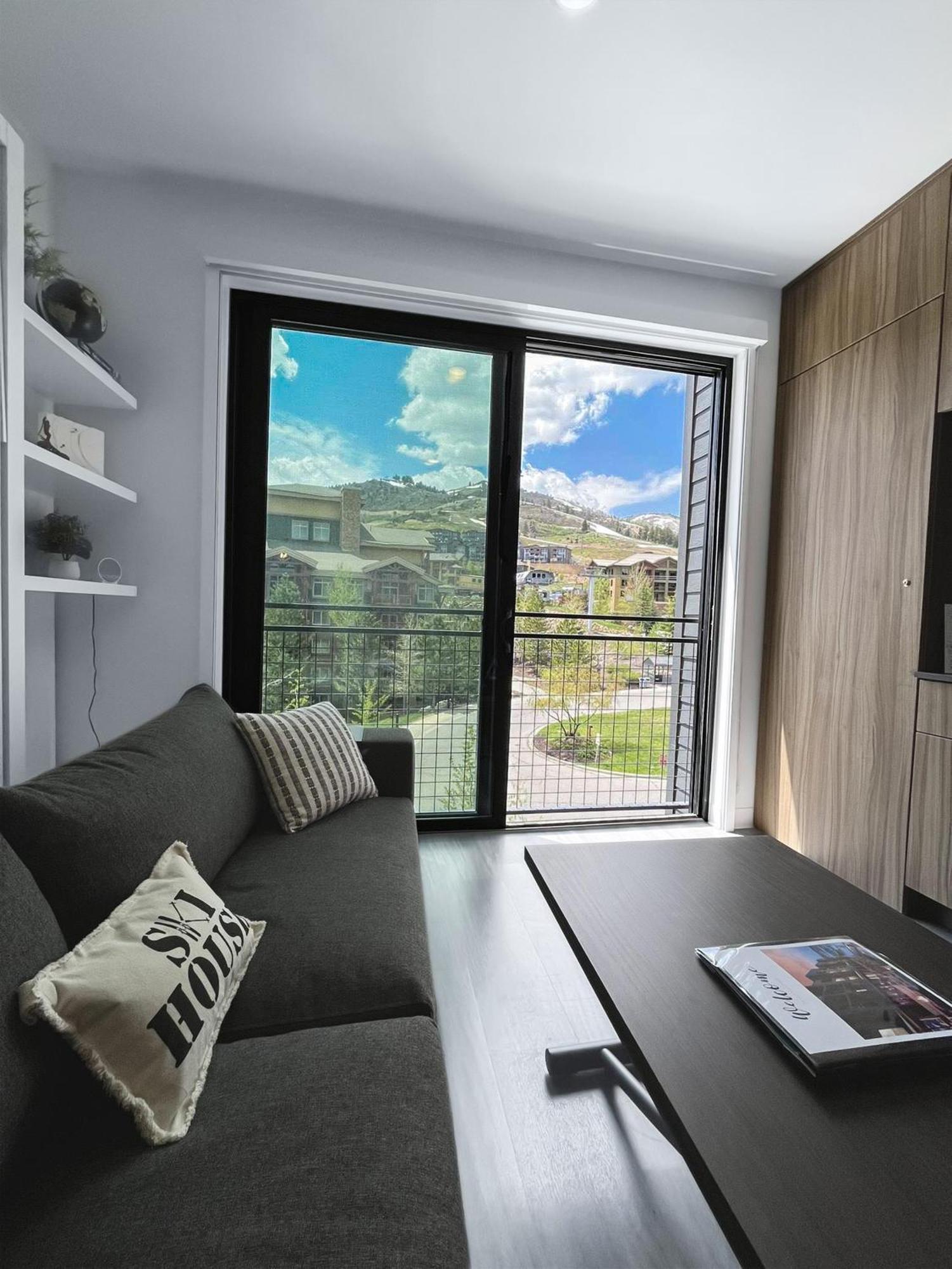 Slope Side Studio In The Heart Of Canyons Village With Heated Pool & Hot Tub! Парк Сити Екстериор снимка
