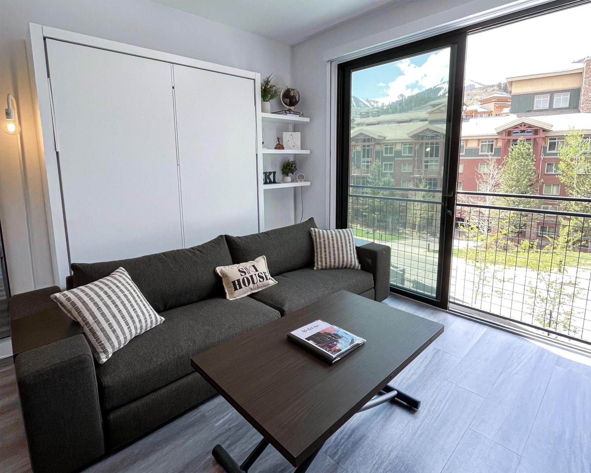 Slope Side Studio In The Heart Of Canyons Village With Heated Pool & Hot Tub! Парк Сити Екстериор снимка